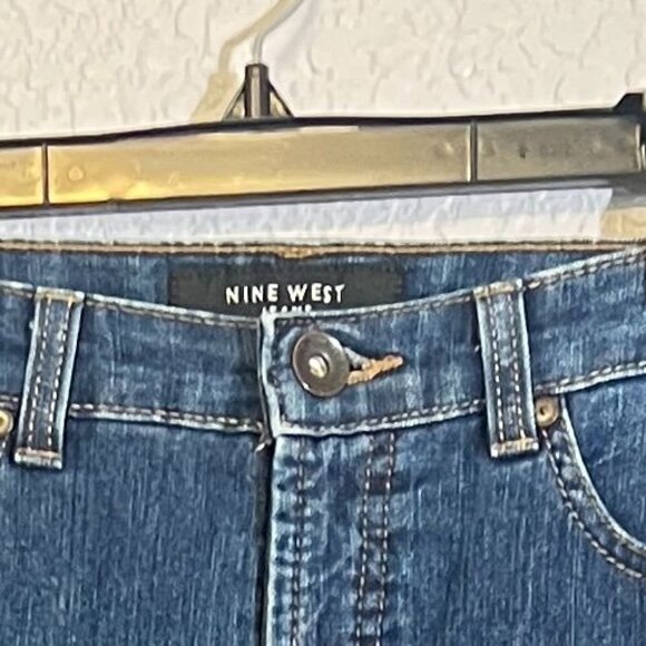 Nine West Womens Court Street Bootcut Jeans Sz 8 30X28 Medium Wash Cotton Blend - Picture 6 of 6